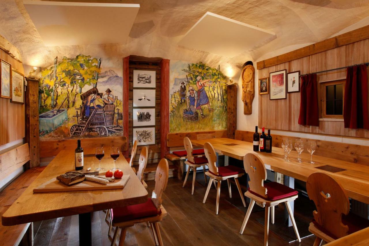 Boutique Appartamento Bacchus Marlengo Exterior foto
